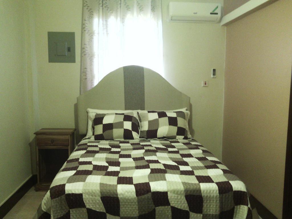 Hotel Tropik Leadonna Montego Bay Værelse billede